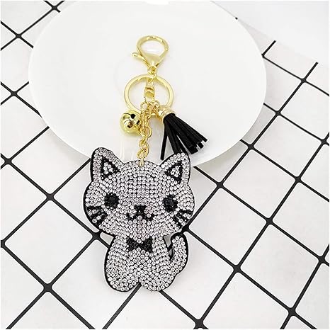 Amazon Co Jp キーホルダー 創造的な漫画韓国のフランネル点滅猫のキーホルダーかわいいcatwomanバッグタッセルペンダント車 Color White ホーム キッチン