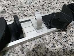 WINOMO Colgador y organizador de pared para trapeadores escobas