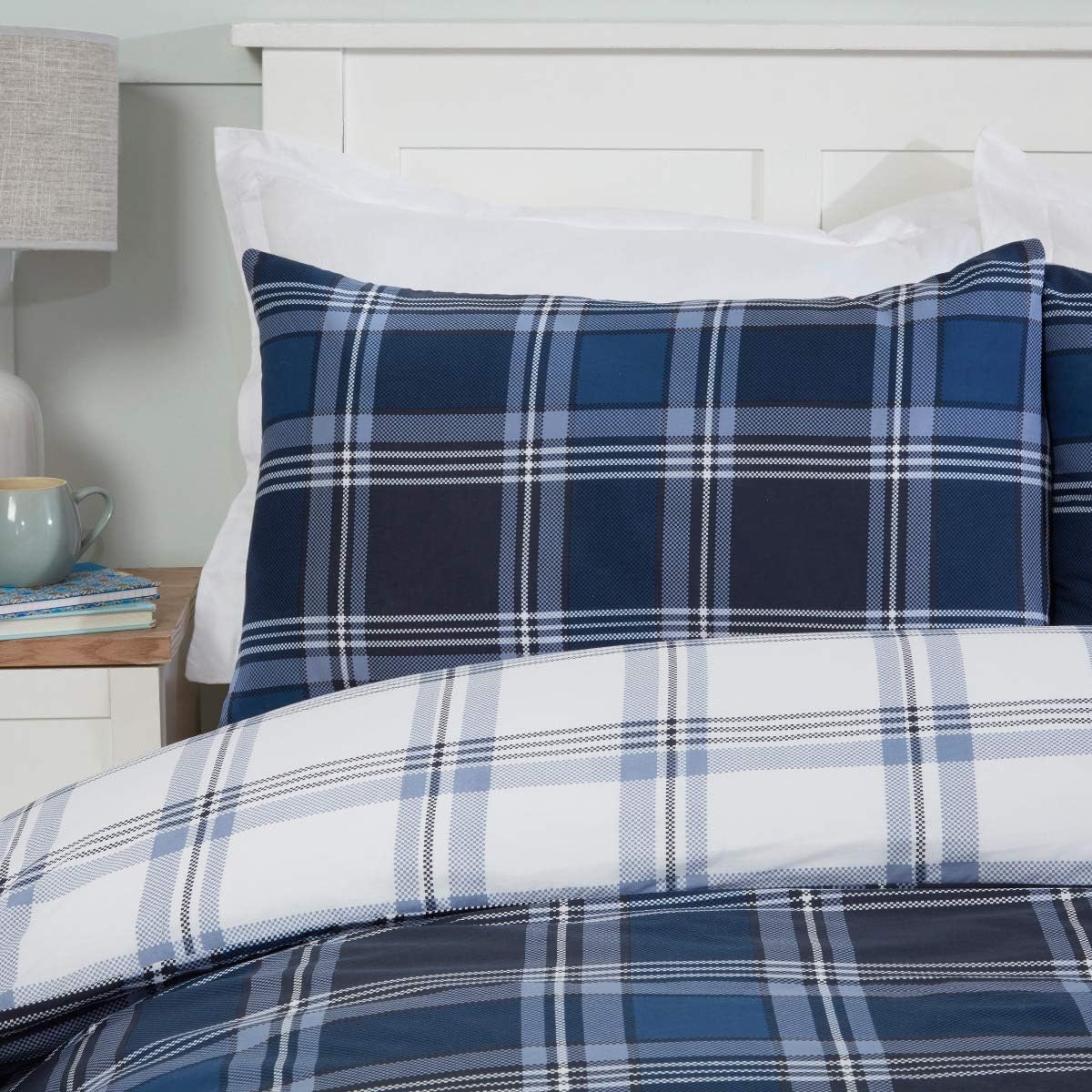 Sleepdown Tartan Check Navy Blue White Reversible Soft Easy Care Duvet Cover Quilt Bedding Set with Pillowcases - Double (200cm x 200cm) - Image 4