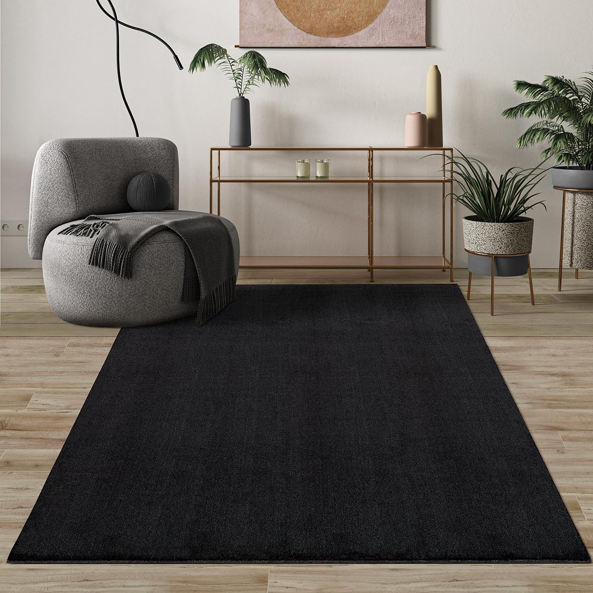 Mias Teppiche Comfort Modern Fluffy Short-Pile Carpet, Anti-Slip Backing, Washable up to 30 Degrees, Super Soft, Faux Fur Look, Black, 80 x 150 cm