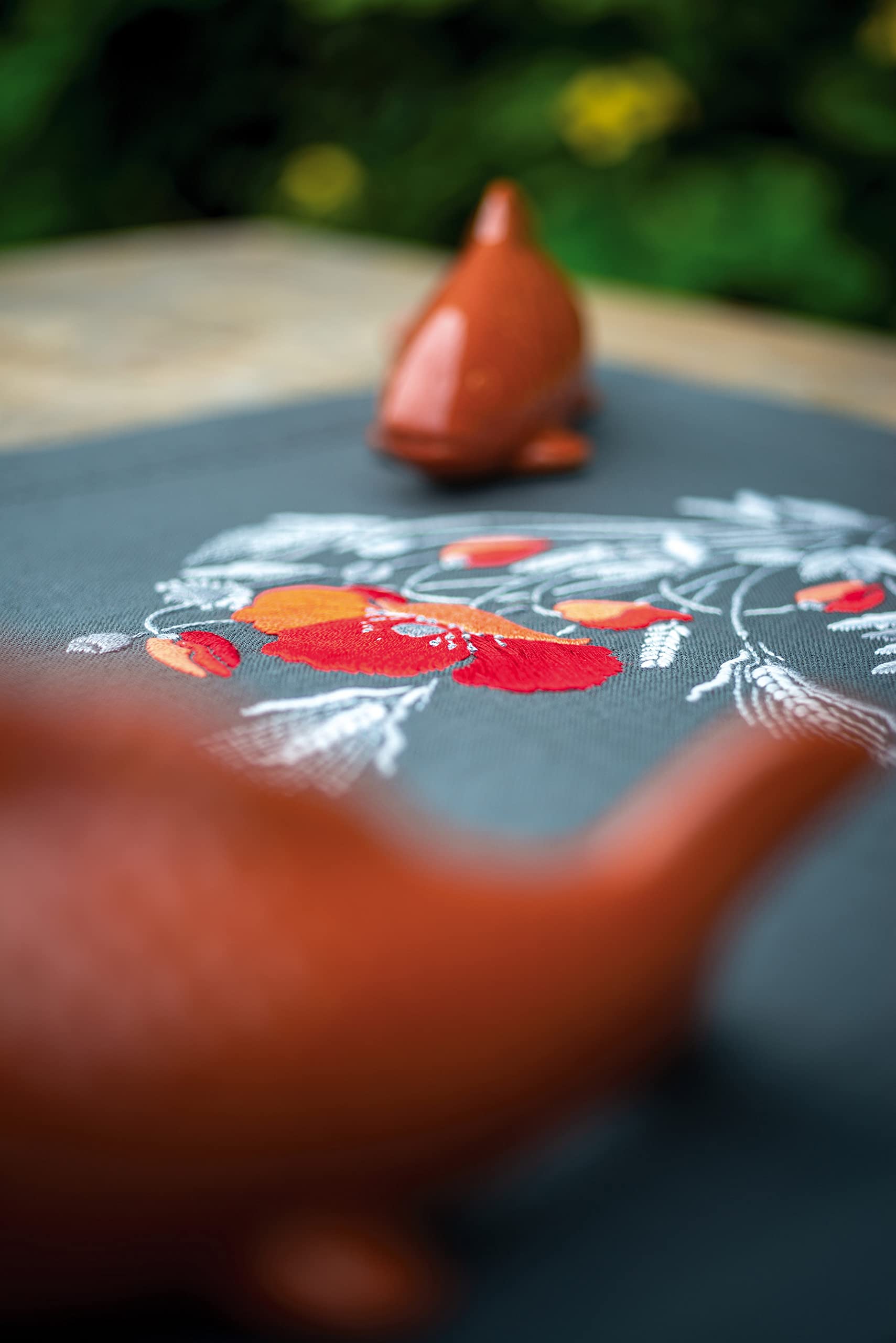 Vervaco Table Runner Satin Stitch Set Outlined, Cotton, Multicoloured, 40 x 100 cm