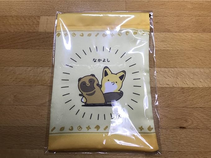 Amazon Co Jp アニメイト ブックフェア18 タヌキとキツネ 巾着 景品 特典 ホビー 通販