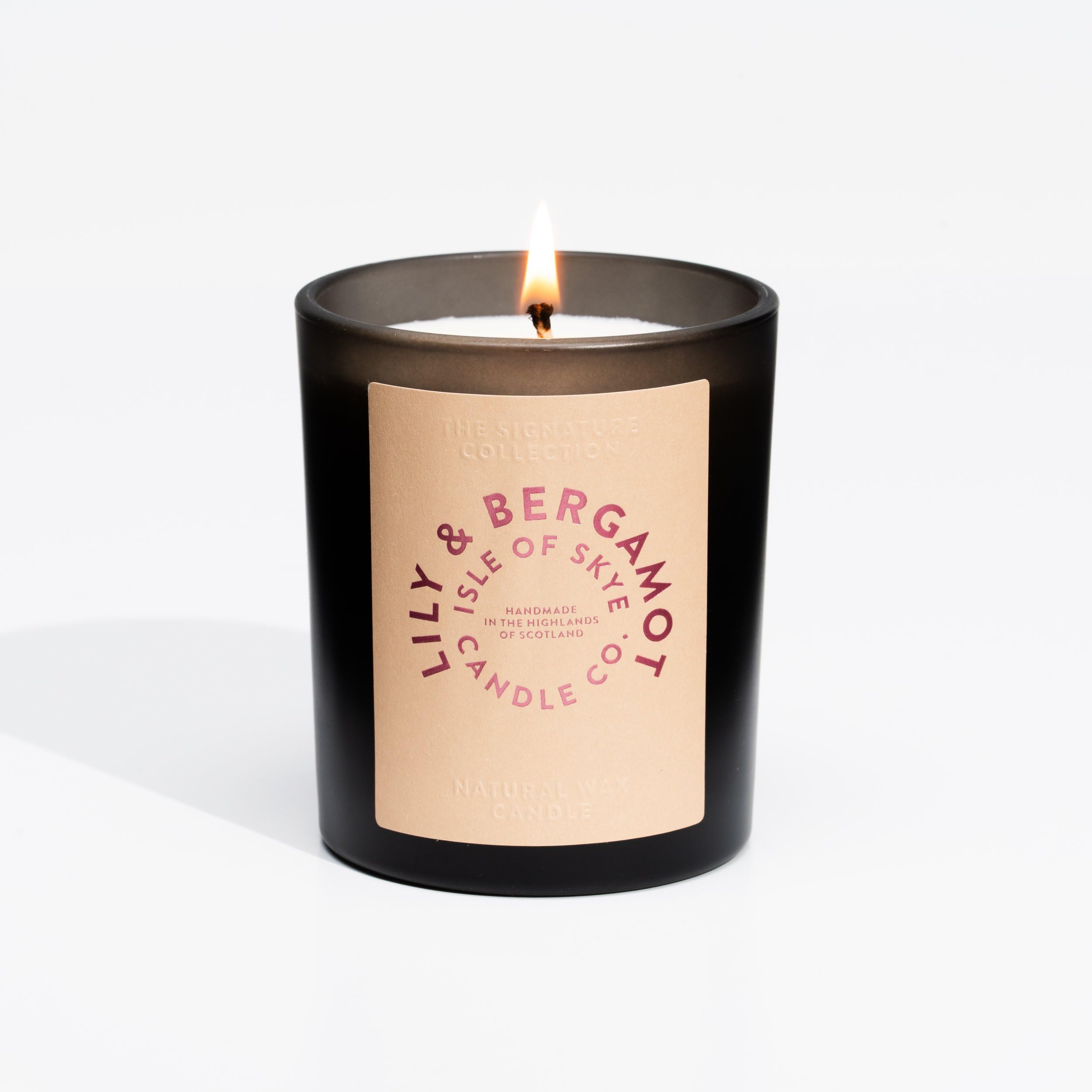 Isle of Skye Candle Company Lily & Bergamot Scented Large Tumbler | Natural Soy Wax Candle | Handmade in Scotland | Premium Scented Candle | Elegant Black Jar, Engraved Wooden Lid | 45 Hours Burn Time