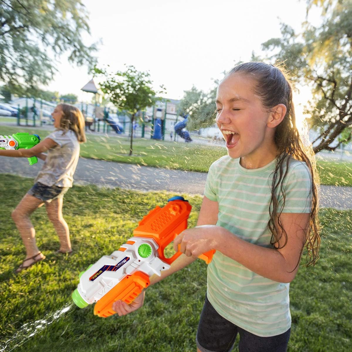 ToyerBee Water Gun, 2 Pack Squirt Guns for Kids, 1200CC High Capacity& 35 Feet Long Shooting Range Water Blasters, Water Toys for Kids& Adult: Toys & Games