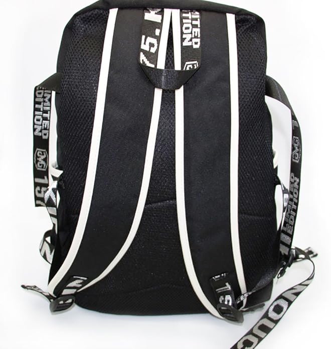 Amazon Co Jp Fanstown Kpop 韓流 ヒップホップスタイルたリュックサック バックパック丸いバッジを付け加えますと 2ne1 シューズ バッグ