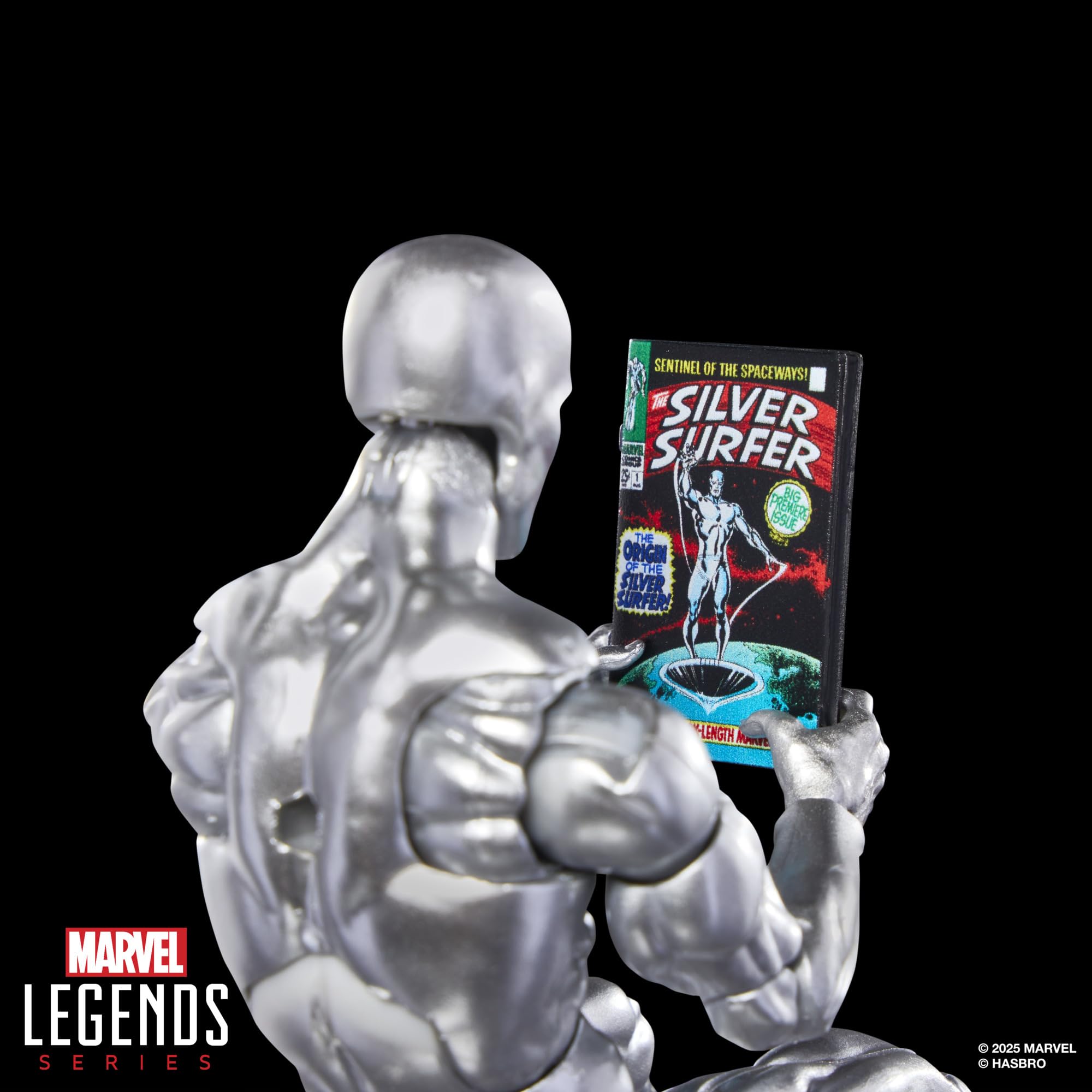 Marvel Legends Series Silver Surfer, Silver Surfer #1 (1968) and Fantastic Four Comics-Inspired Collectible 6-Inch Scale Action Figure with Character-Sized Comic Accessory
