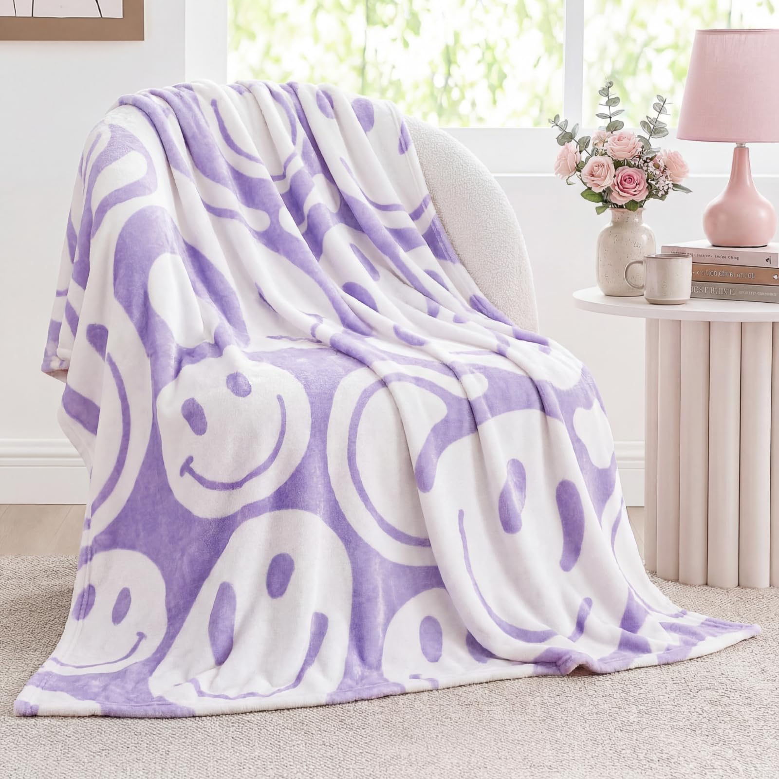 Frienda Preppy Throw Blanket Pink Smile Face Cute Flannel Soft Plush Fuzzy Bedding for Dormitory Living Room 50" x 60" (Purple Distort Smile Face)