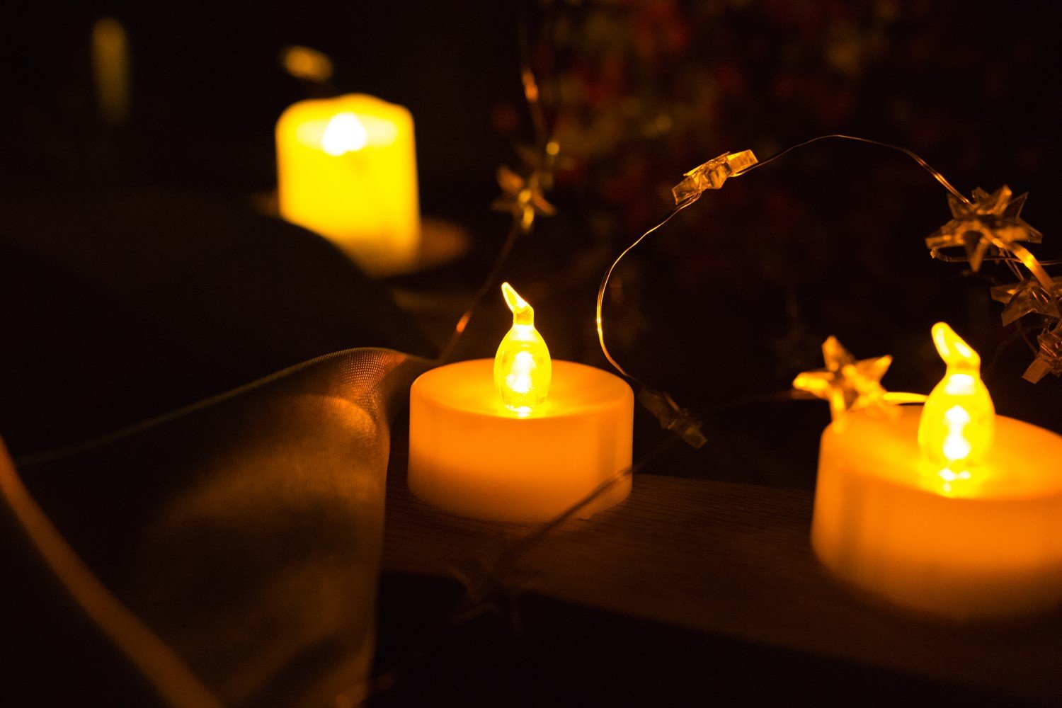 AMAGIC 36 Pack Flameless Battery Operated Tea Lights, Small Electric