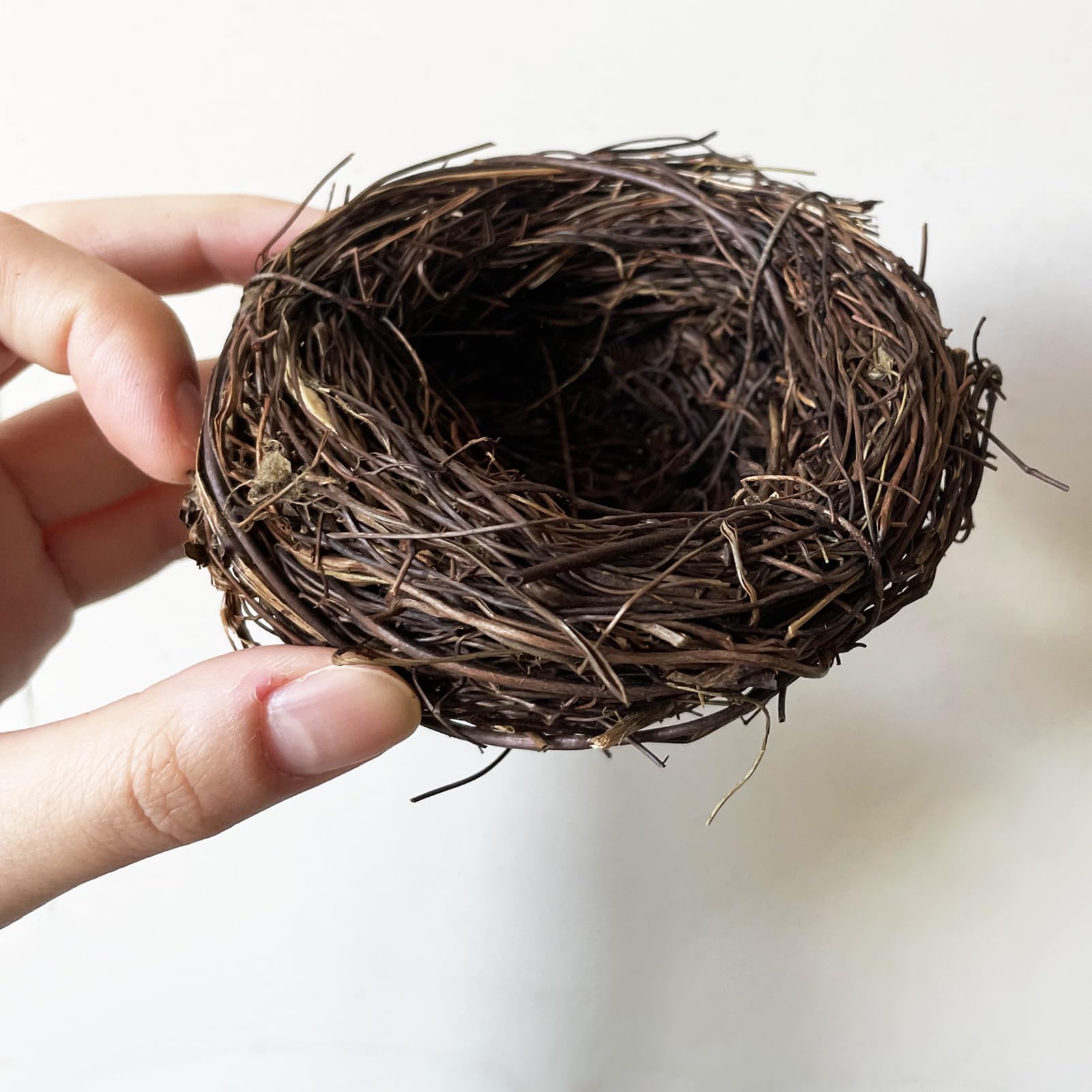Photo 1 of 2pcs 3.1inch Rattan Bird's Nest Crafts Handmade Dry Natural Bird's Nest for Garden Yard Home Party Wedding Decor No Eggs