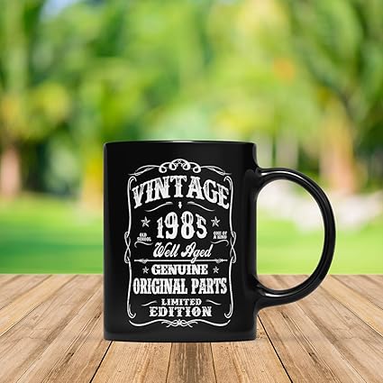Amazon My 33rd Birthday Shirt Turning 33 33歳 おもしろい1985年誕生日ギフトマグ 男性と女性向け 1985年マグカップ 33歳の誕生日プレゼント ヴィンテージ 1985マグ 1985年製 マグカップ 33歳の誕生日プレゼント Tomcom Store グラス タンブラー