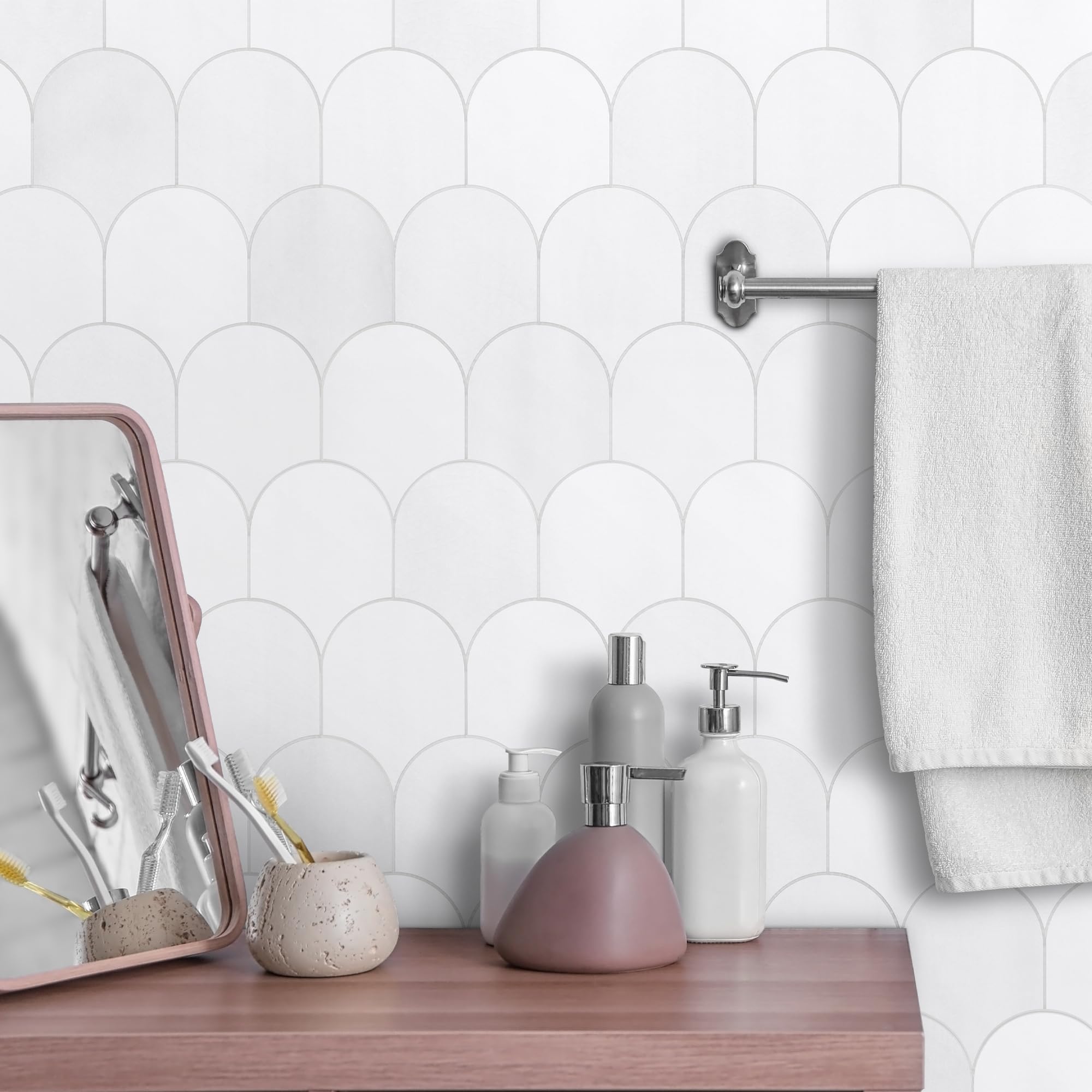 SUNWINGS Fish Scale Peel and Stick Backsplash Tile