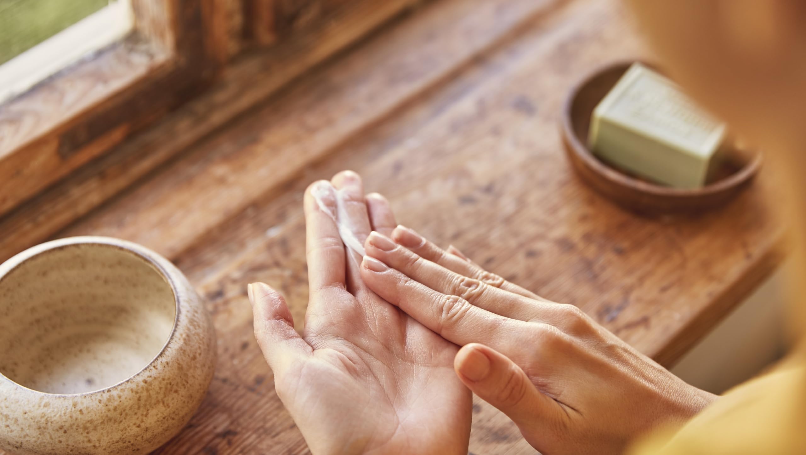 Kneipp Intensiv-Handcreme - Magnolie & Sheabutter - Für sehr trockene & strapazierte Haut - 75 ml 3