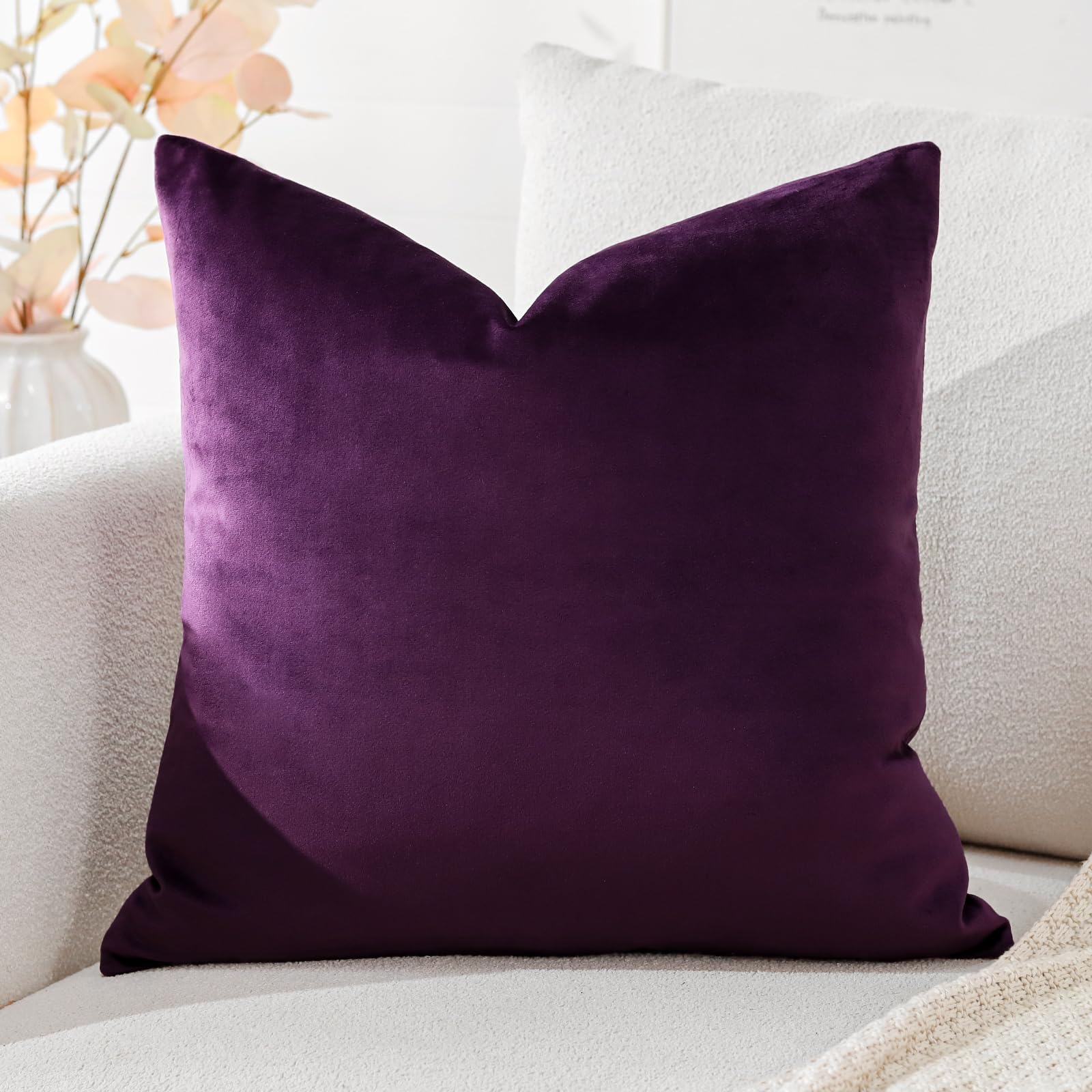 Artscope Luxury Velvet Cushion Covers Super Soft Decorative Square Throw Pillow Covers Case Cushion Covers for Sofa Couch Bedroom Car Decor 40x40cm Eggplant Purple