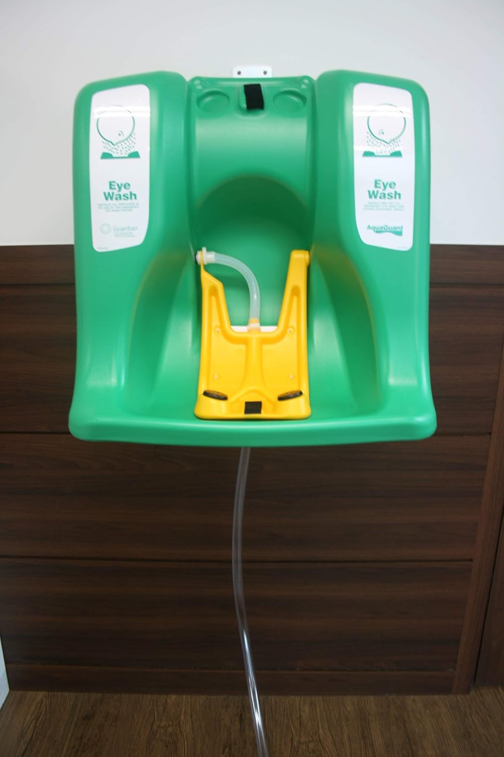 Guardian G1540 Polyethylene AquaGuard Gravity-Flow Portable Eyewash, 16 gal: Science Lab Eye Wash Units: Industrial & Scientific