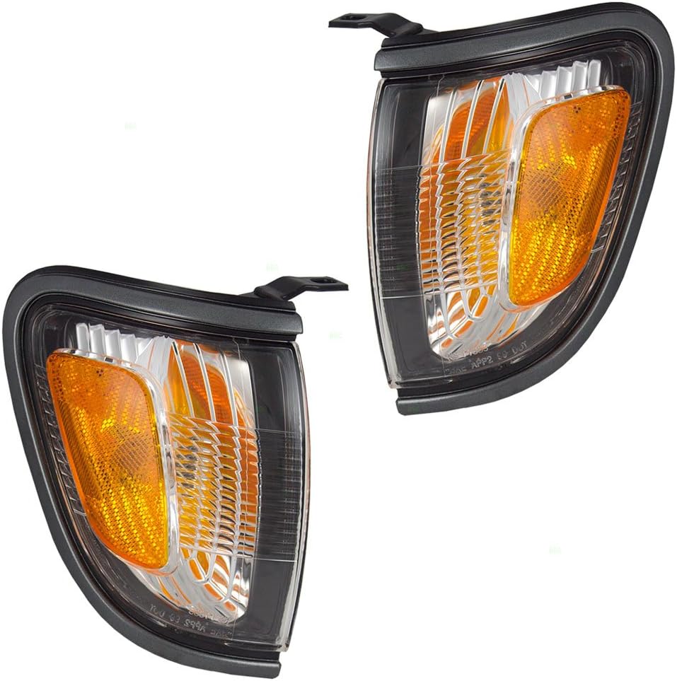 Turn signal lamp. Truck turn signal. 312-1958r-as1. parking lamp front left. driver side front light signal.