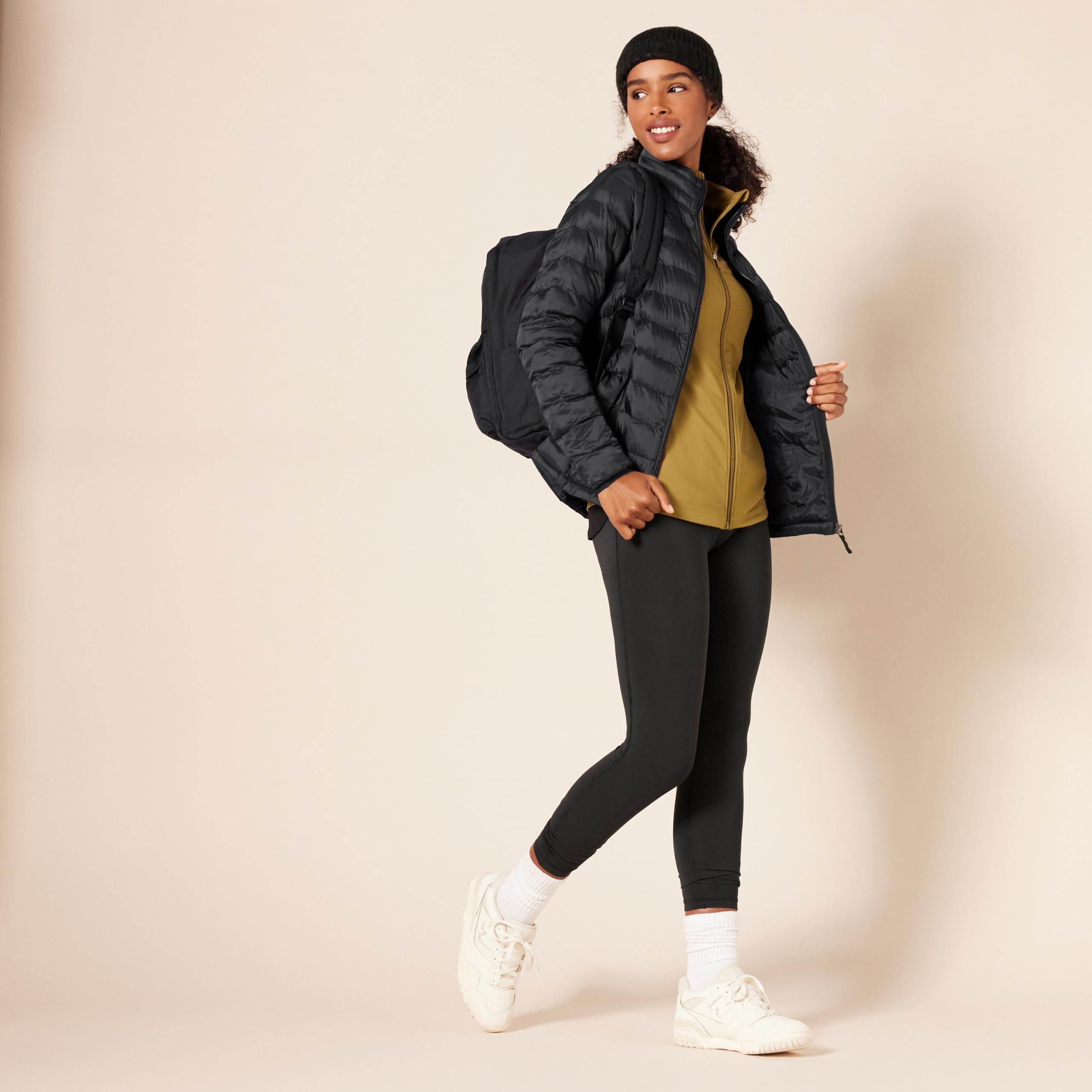 Amazon Essentials Women's Lightweight Long-Sleeve Water-Resistant Packable Puffer Jacket (Available in Plus Size)