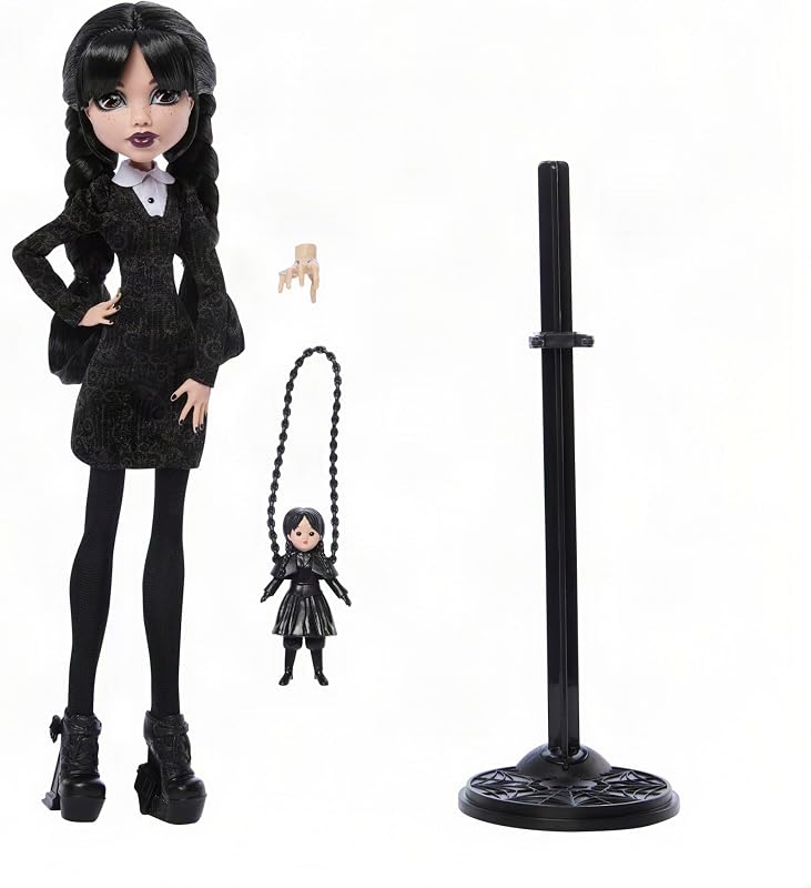 x Wednesday Addams Muñeca en vestido negro