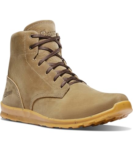 danner chukka boots