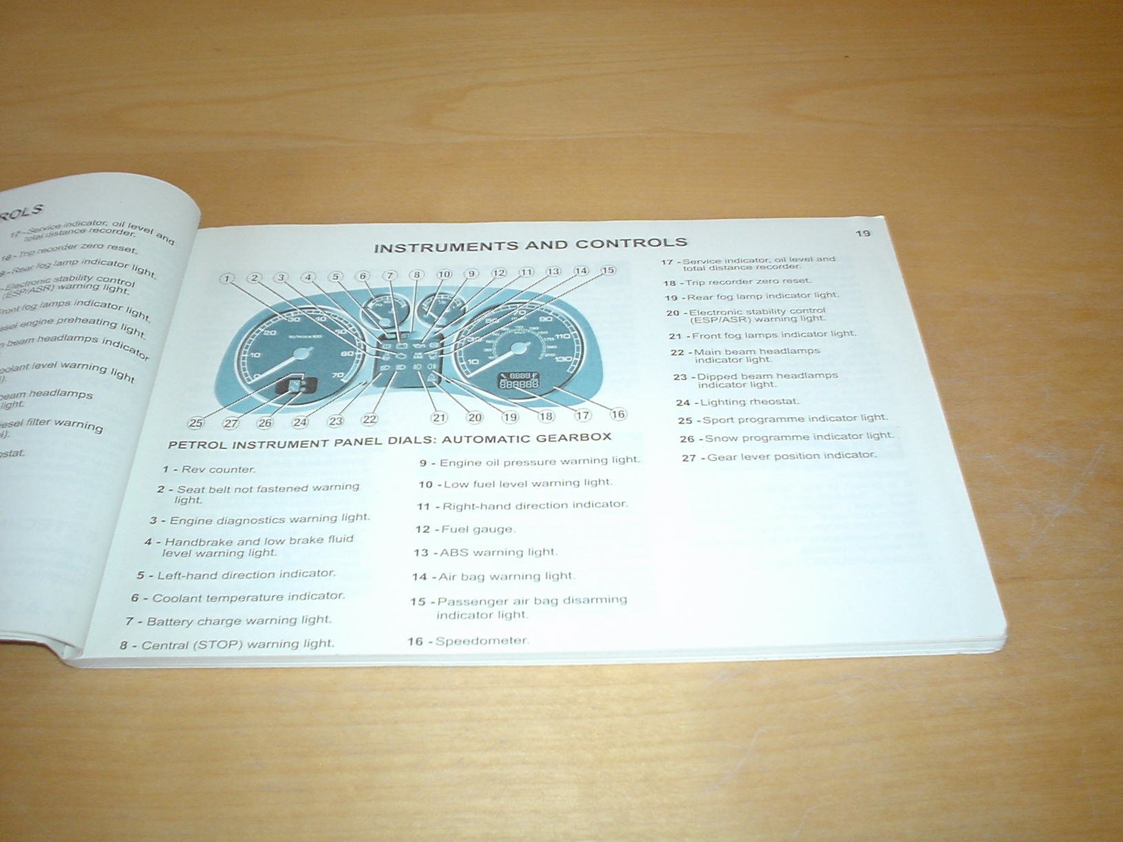 PEUGEOT 307 307SW SW BREAK OWNERS MANUAL HANDBOOK (2001 - 2005) - 1.4 1.6  2.0 LITRE PETROL ENGINE 1.4 2.0 HDI DIESEL ENGINES - OWNER'S HAND BOOK  MANUAL: ...