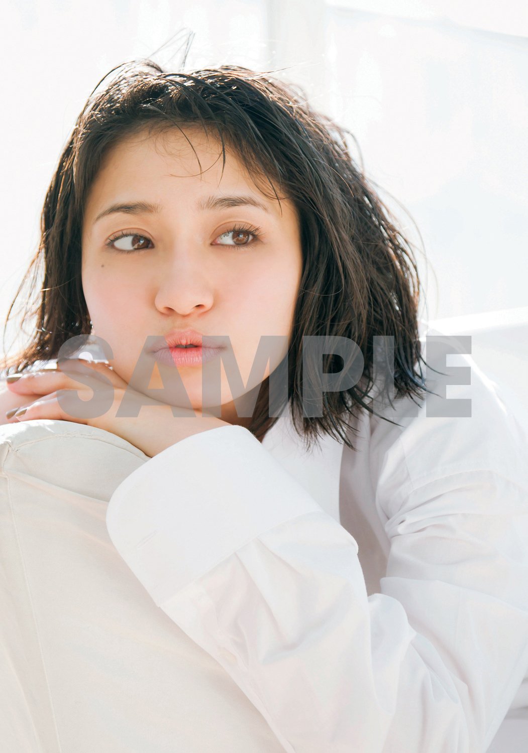 中島愛写真集 まめぐるり 正茂 尾形 本 通販 Amazon