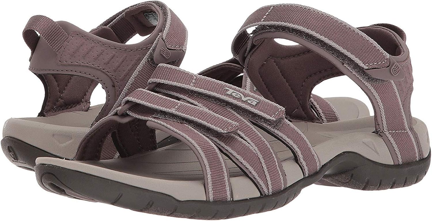teva tirra size 6