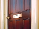 Ronseal 10 Year Woodstain Walnut 2.5L view 4