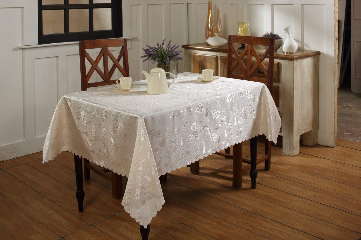 Homewards Peach Premium Floral Design Jaquard Polyester 6 Seater Rectangle 135 cm x 175 cm Dining Table Cover