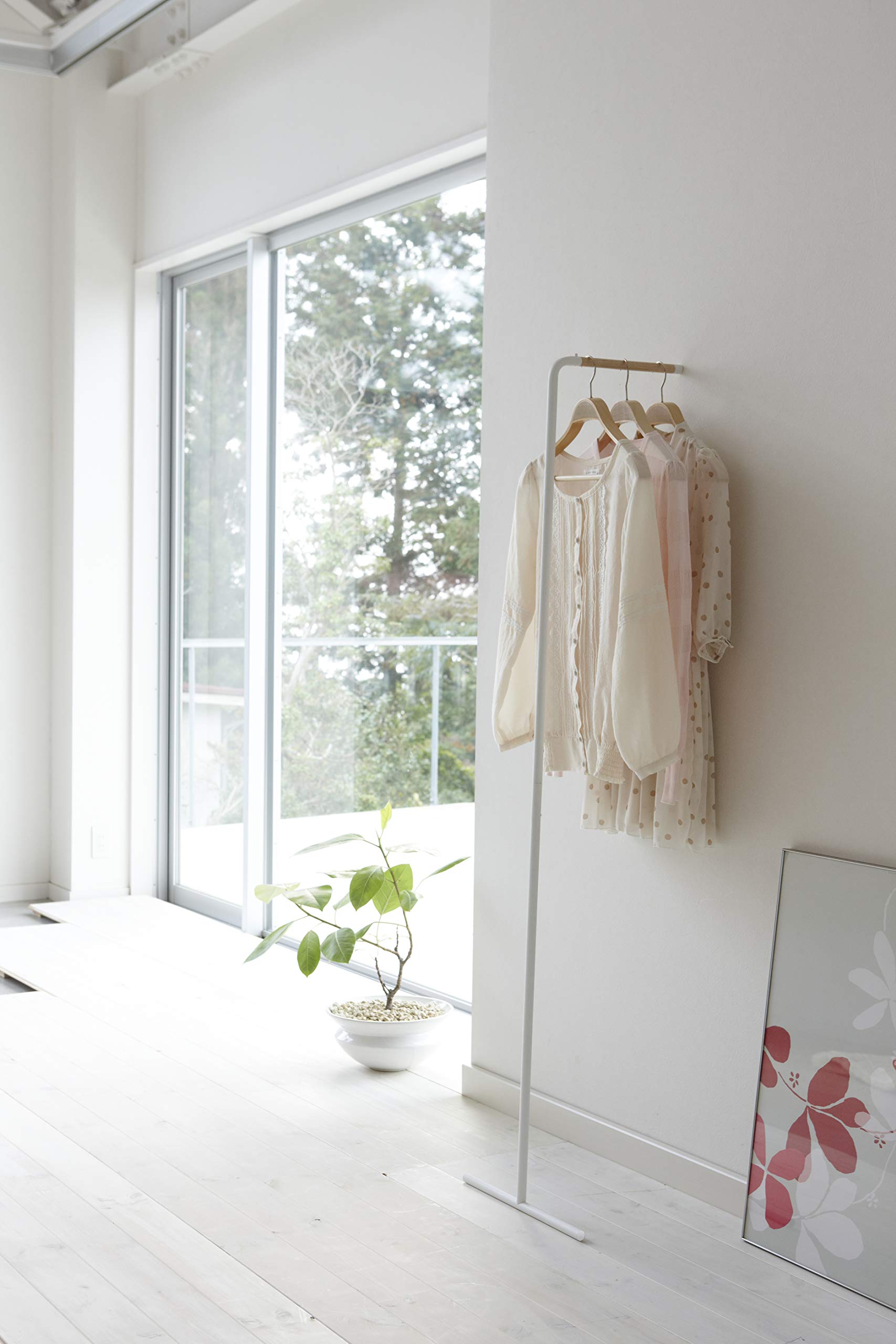 Yamazaki 7550 Slim Coat Hanger Rack, Tower, W 15.2 in (38.5 cm) x D 16.5 in (42 cm) x H 63.0 in (160 cm), White