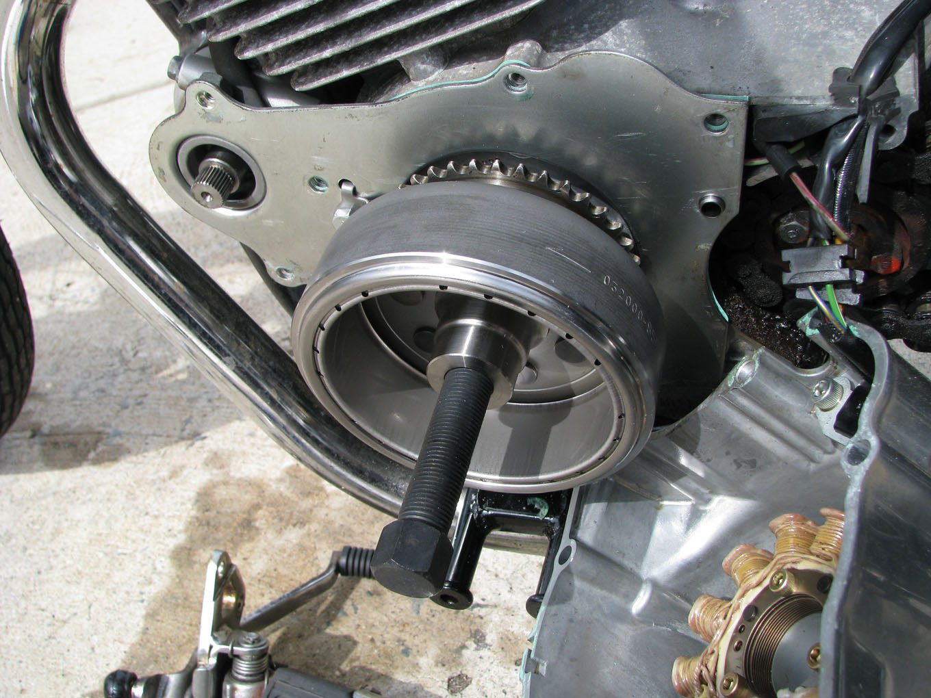 16mm 1.5 Puller Tool for Removal of Flywheel Yamaha R1 YZFR1 98 99 00