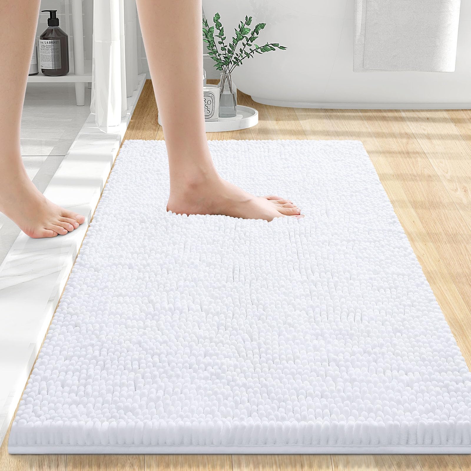 smiry Chenille Bath Mat, 50 x 75 cm, Non-Slip Super Absorbent Bathroom Mat Extra Soft Fluffy Bath Mats for Bathroom Thick Machine Washable Bathroom Floor Mats Rugs, White