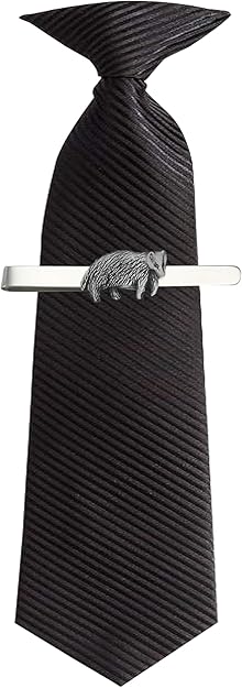 Hand Creations Badger R158 - Emblema de peltre inglés en un clip de