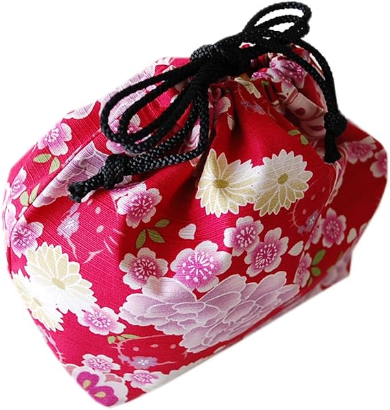 Amazon Co Jp Hello Kitty ハローキティ 日本製 和柄弁当袋巾着 ランチバッグ キティ 和コラボ お弁当袋 服 ファッション小物