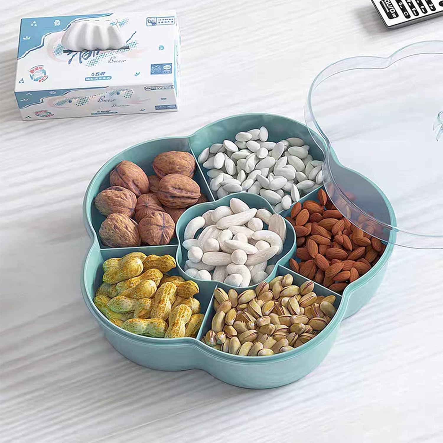 Yarlung 2 Pack 10 Inch Candy Nut Serving Container with Lid, Plastic Snacks Bowl 6 Compartment Dried Fruit Plate Organizer, Appetizer Tray, Food Storage Dish Platter, Flower Shaped, Red & Blue: Kitchen & Dining