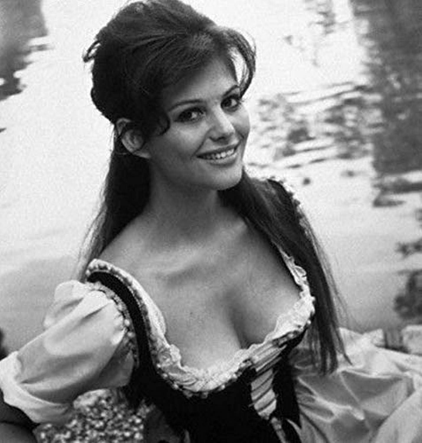 Get Claudia cardinale old For Free