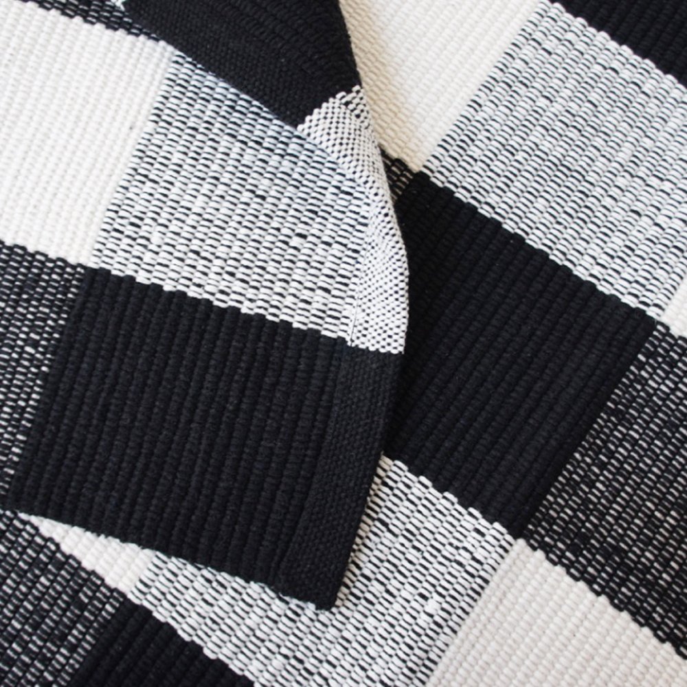 Black And White Plaid Rug Pictures