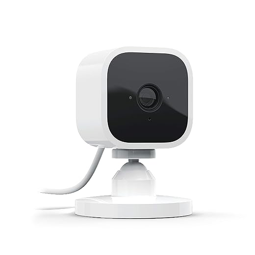 Ti presentiamo Blink Mini - Videocamera di sicurezza intelligente per interni, plug-in, compatta, con video in HD a 1080p, rilevazione di movimento,