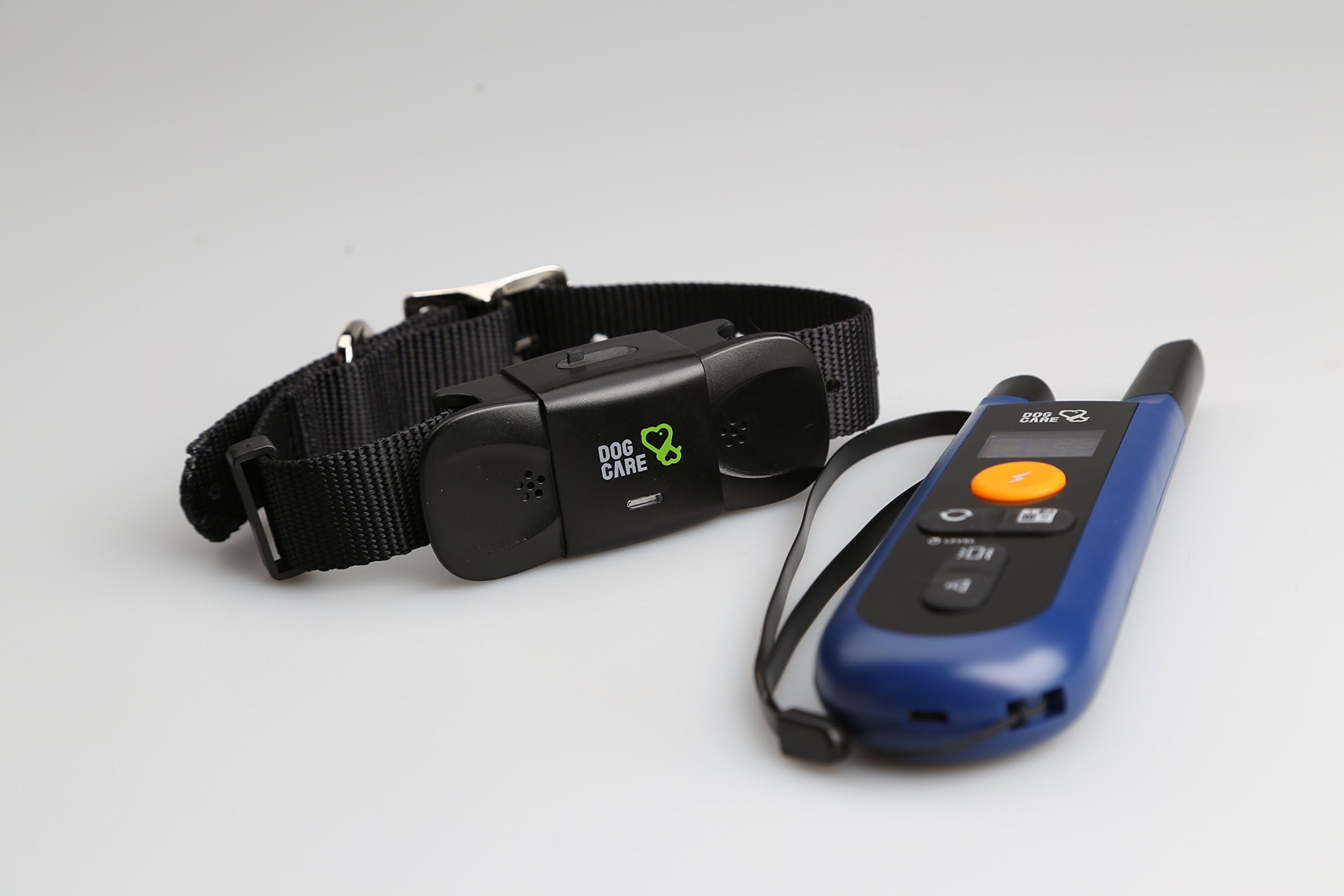 SIZUAN [Newest] Remote Controlled Dog Training Collar, Rechargeable and Waterproof，400yd Remote Controlled Shock E-Collar for Dogs with Beep, Vibration and Shock Electronic Electric Collar