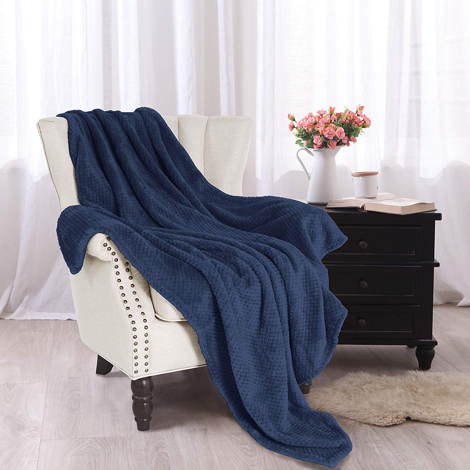 Exclusivo Mezcla Fleece Throw Blanket Extra Large, Super Soft and Warm Blankets for Couch Sofa and Bed Waffle Textured, Cozy - Image 3