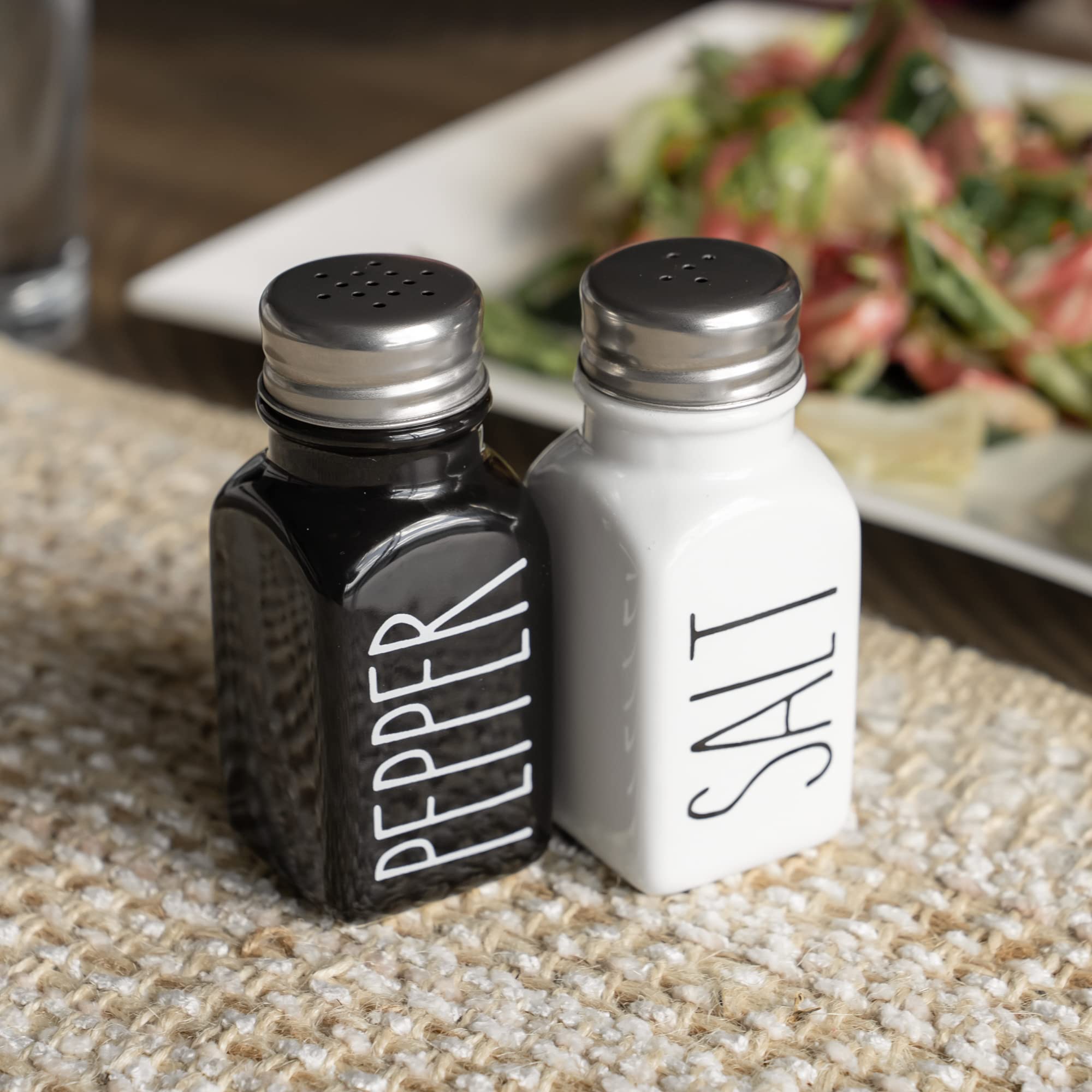 Heartland Home Farmhouse Ceramic Salt and Pepper Shakers Set with Extra Lids. 100% Stoneware Salt and Pepper Shaker Set. Black Pepper and White Salt Shaker with Lid x4. Kitchen Salt Pepper Shakers