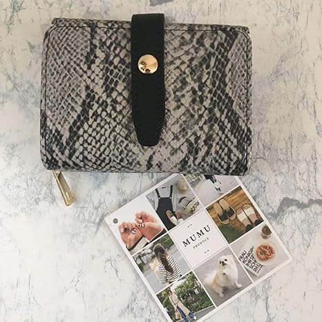 Amazon Mumu しまむら コラボ 財布 パイソン ブロガー 品 アイドル 芸能人グッズ 通販