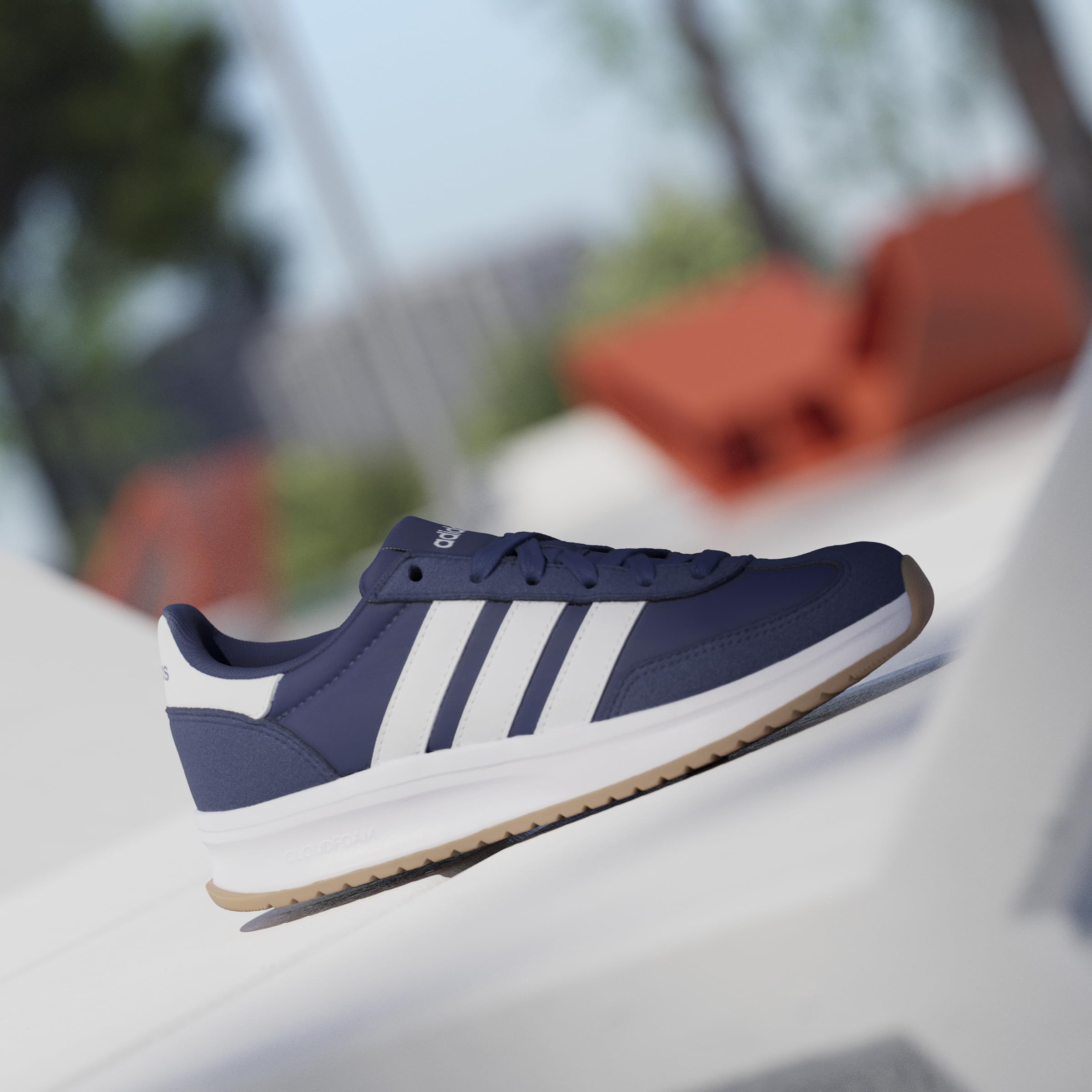 adidas Unisex-Child Run 70s 2.0