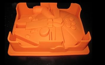 millennium falcon cake pan