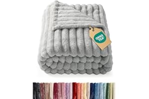Super Soft Fleece Blanket Queen Size - Fleece Throw Blanket for Bed, Couch & Chair - Cozy, Warm & Breathable - All Season Fuz