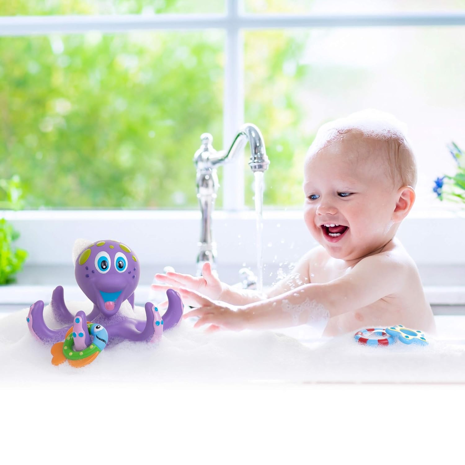 Nuby Floating Purple Octopus with 3 Hoopla Rings Interactive Bath Toy : Baby