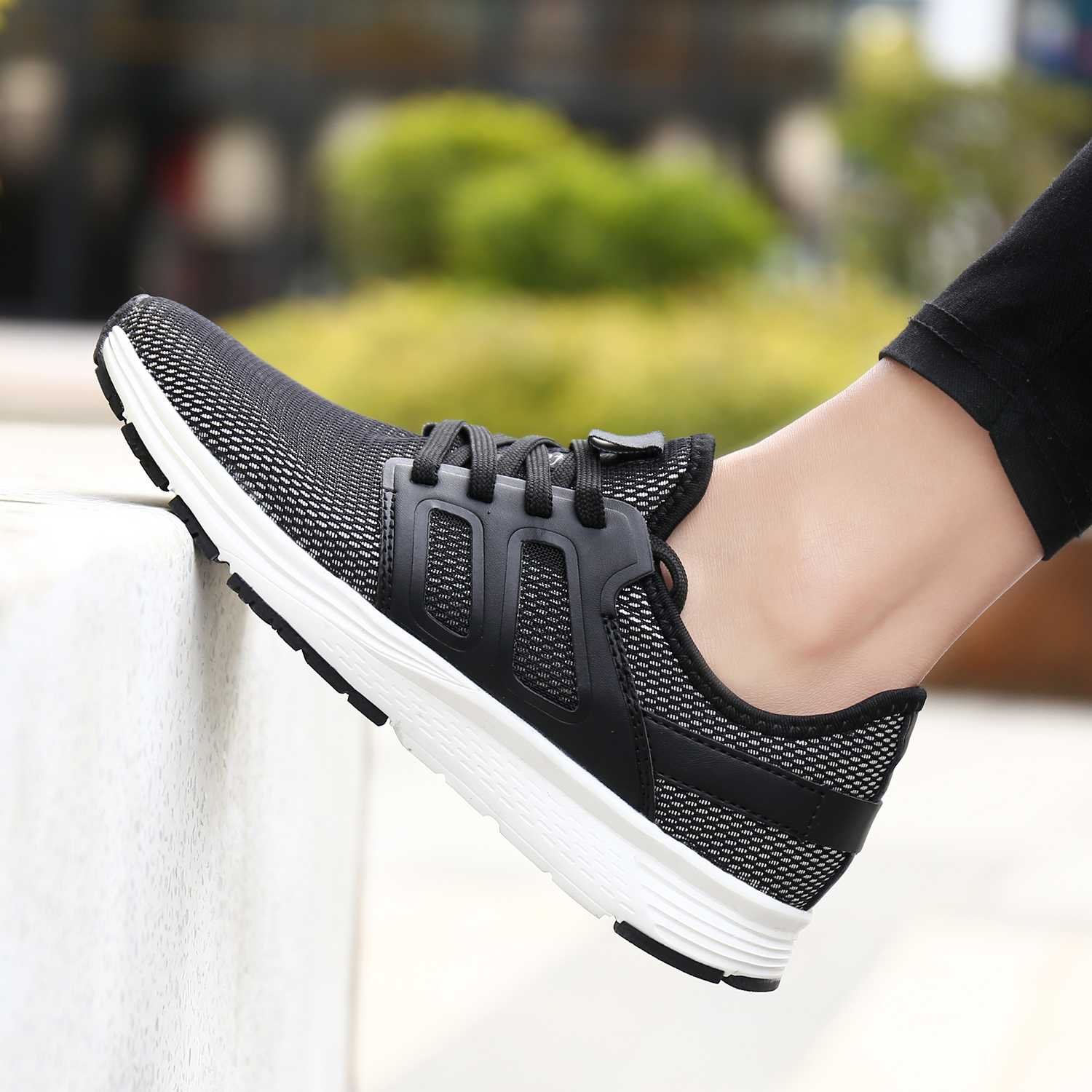 UNMK FUN Women\'s Fashion Lightweight Sneakers Breathable Mesh Soft Sole Casual Athletic Running Walking Shoes (8, Black)