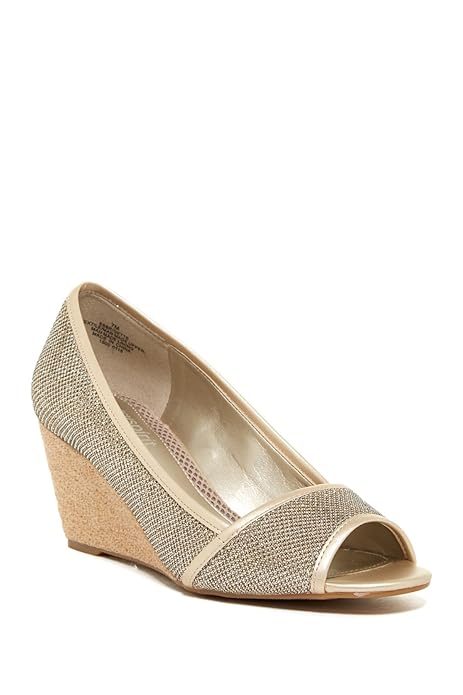 easy spirit gold sandals