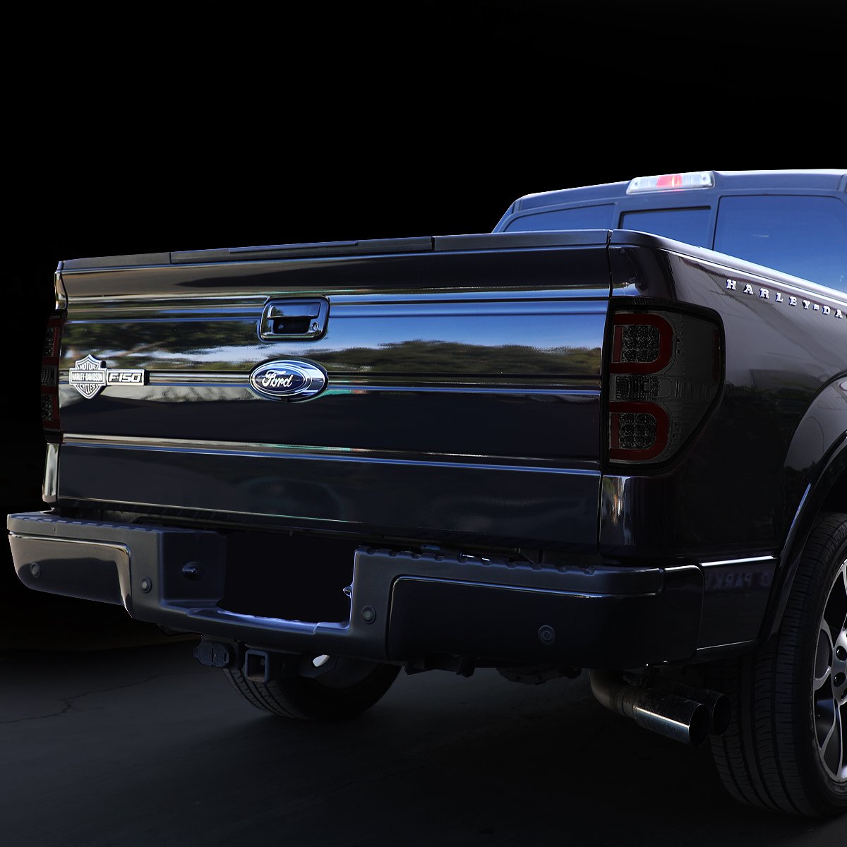 DNA Motoring TLF15009LEDRD3DCHSM Dual RED LED CBar Tail Light