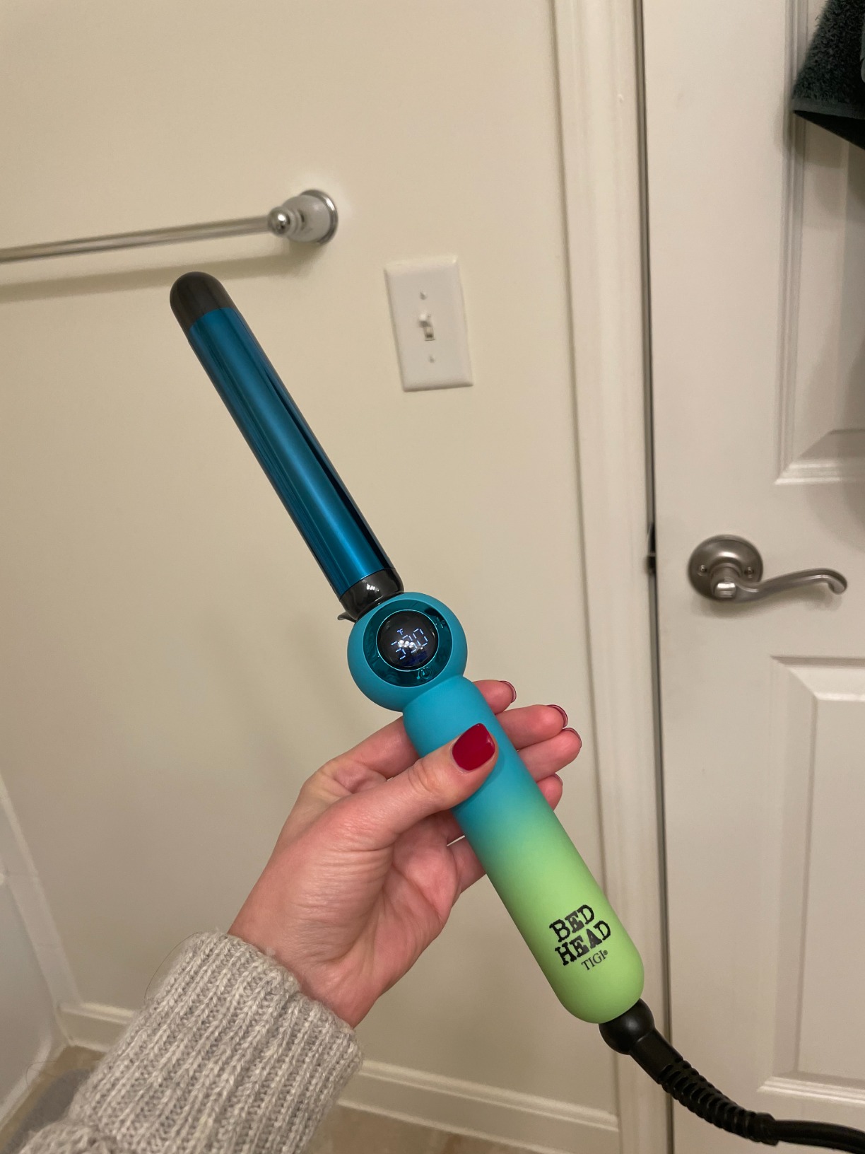 10/mo Finance Bed Head Rough Volume Digital Hair Curling Wand Fast