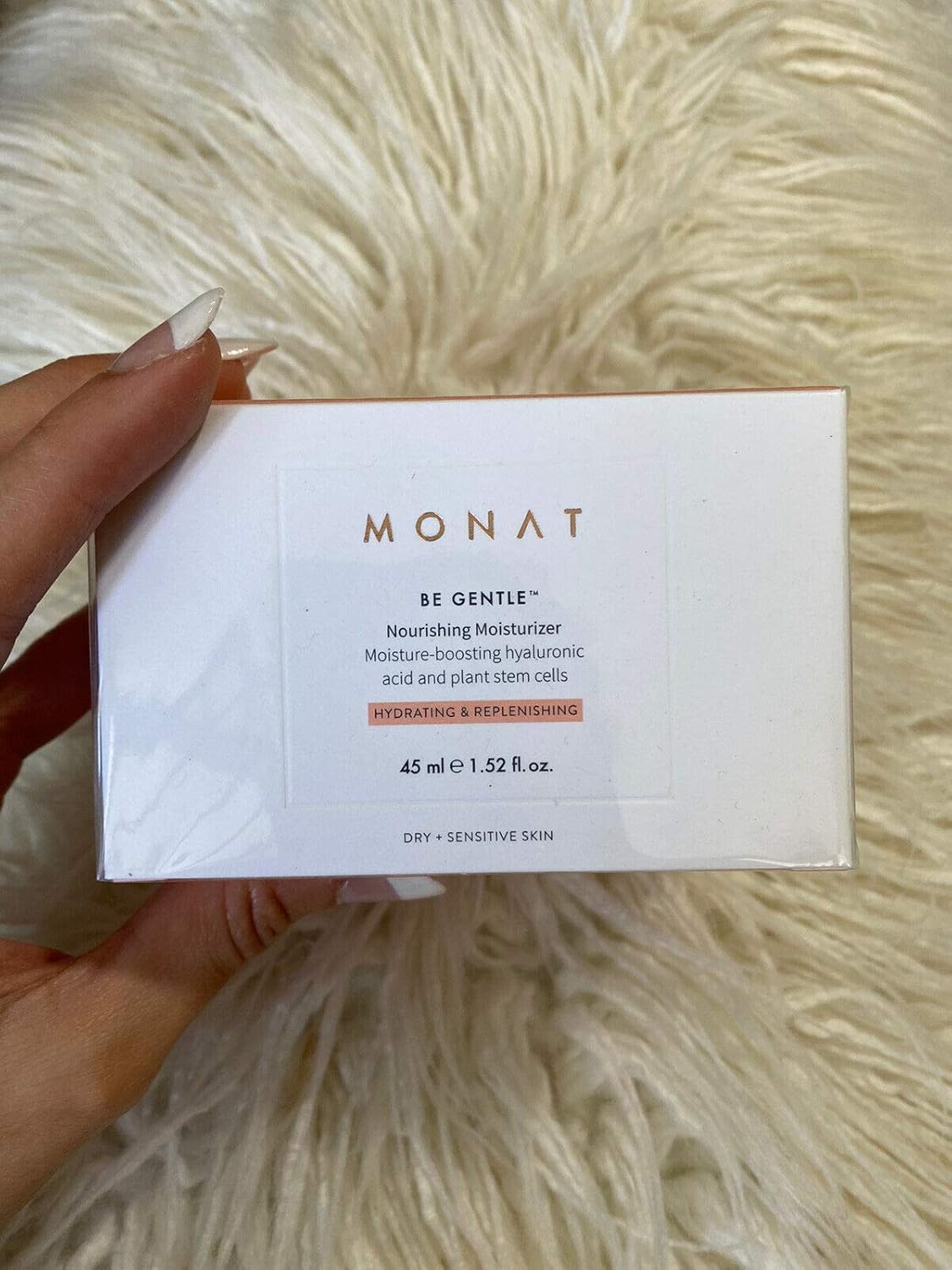 monat sensitive skin