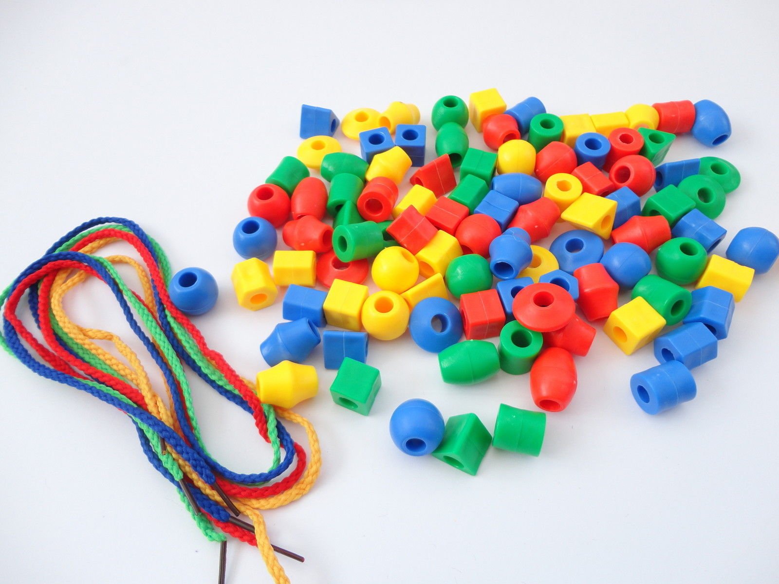 60 Counting & Sorting Beads - 4 Threading Laces - Math Education Early Learning